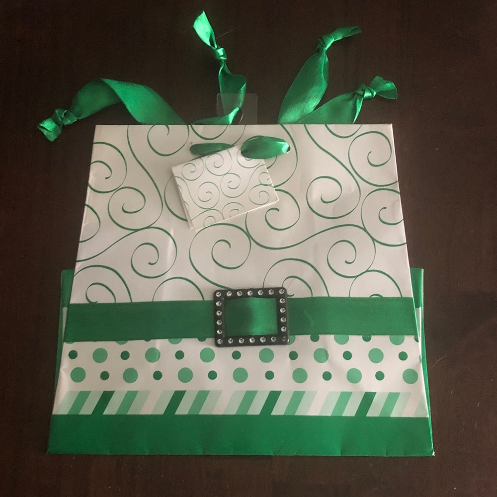 🛍️ Swirl & Polka Dot Gift Bag with Ribbon and Buckle